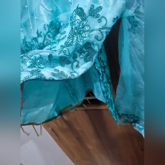 Crop top - Picture 7 of 12